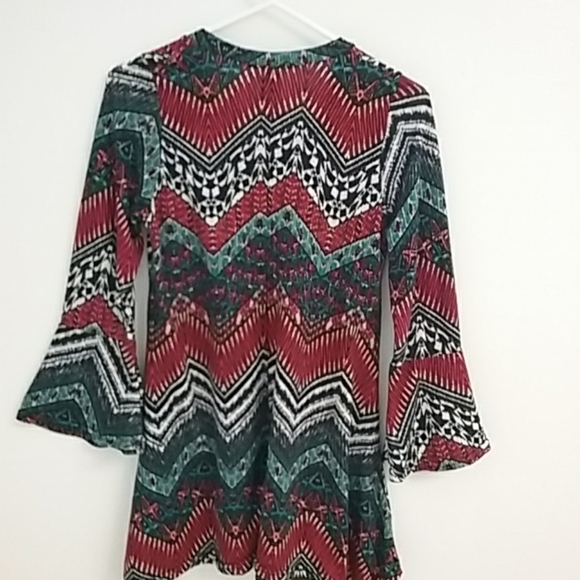 Top - Picture 2 of 2